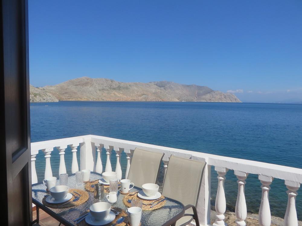 Maravelia Mare ξενώνας Σύμη Εξωτερικό φωτογραφία